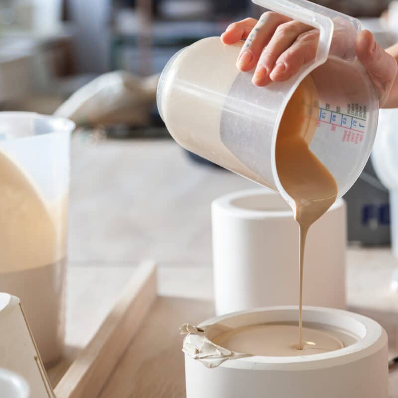 Vij5 Pigments Porcelain production by Husk 2022 image bij Vij5 IMG 4449 Vij5 Pigments Porcelain production by Husk 2022 image bij Vij5 IMG 4449