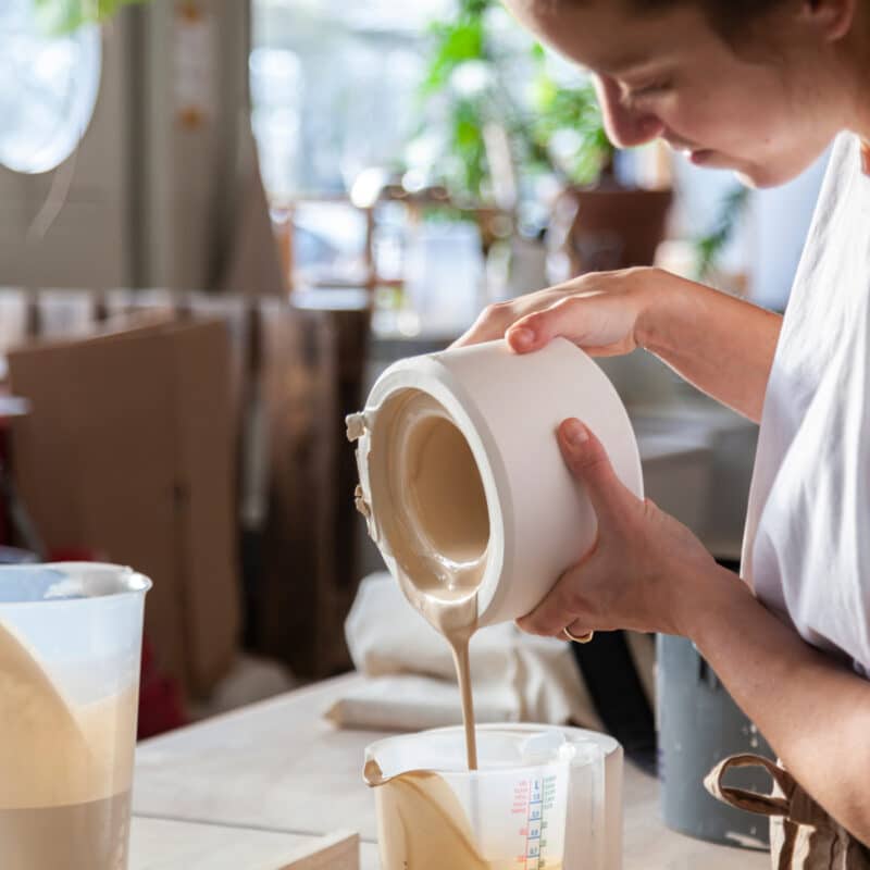 Vij5 Pigments Porcelain production by Husk 2022 image bij Vij5 IMG 4457 Vij5 Pigments Porcelain production by Husk 2022 image bij Vij5 IMG 4457