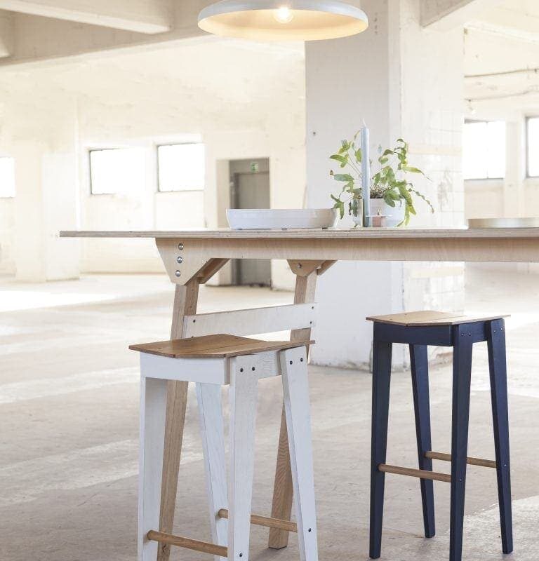 vij5 tilt bar stool by floris hovers @ object rotterdam 2019 image by vij5 img 1835 press 768x1152 1