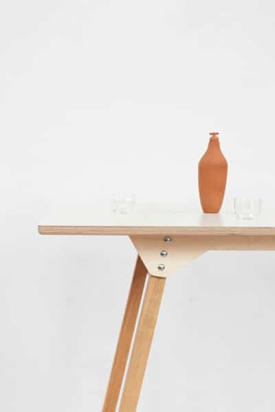 S Chair Vij5   's Table by Jeroen Wand   2019 (image by Vij5)