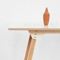 S Chair Vij5   's Table by Jeroen Wand   2019 (image by Vij5) vierkant